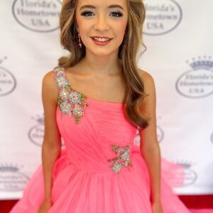 Dandanli pink gown size 2 taken in to 0